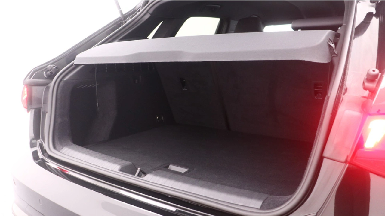 Audi A3 Sportback 35 TFSI 150PK S edition | Audi Sound | Privacy glass | Zwart optiek | Carplay |