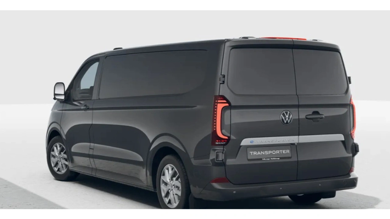 VW Bedrijfswagens E-Transporter L2H1 64kWh 286pk RWD 3.2T Bulli