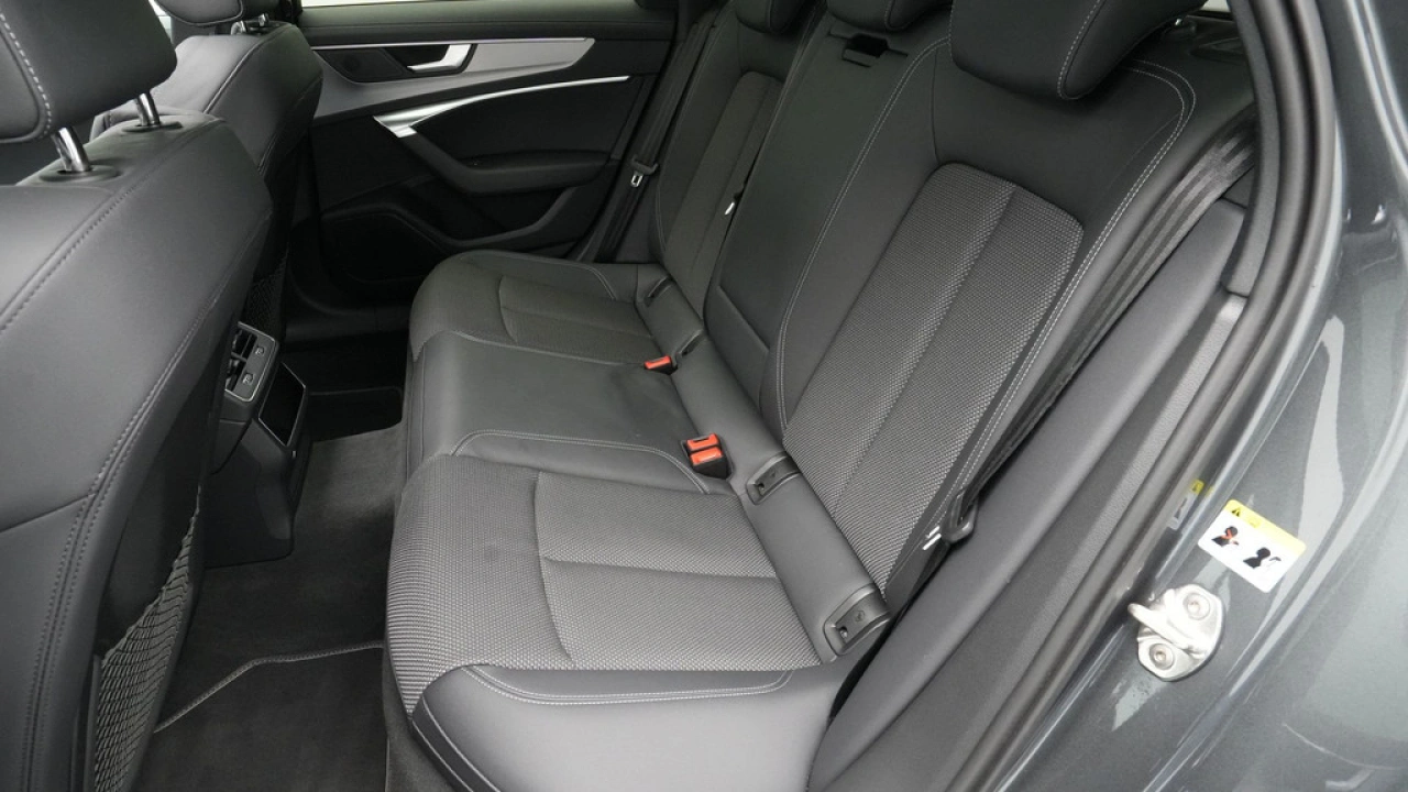 Audi A6 Avant 40 TFSI 204 pk S line edition Competition