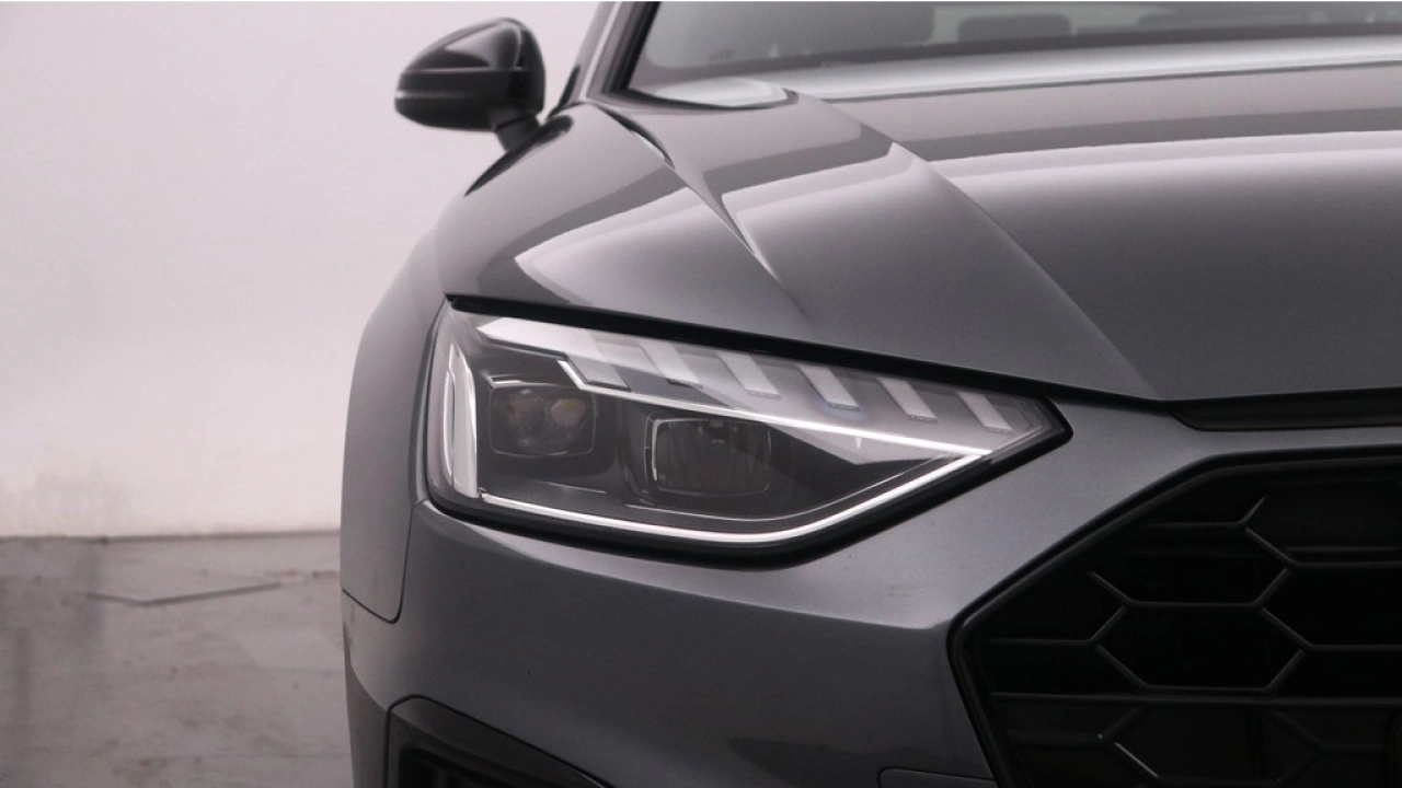 Audi A4 Avant 35 TFSI S edition Competition | Camera | Stoelverwarming | PDC V+A