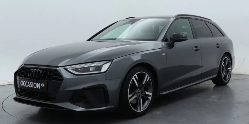 Audi A4 Avant 35 TFSI S edition Competition | Camera | Stoelverwarming | PDC V+A