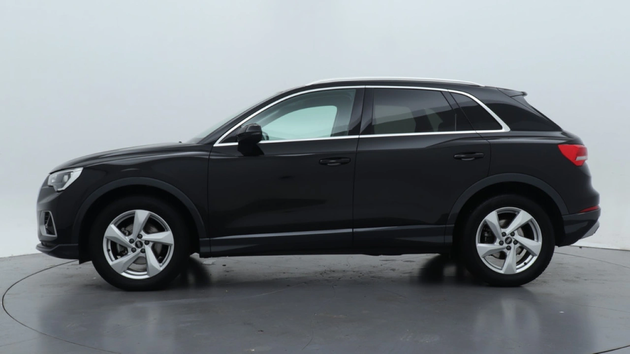 Audi Q3 35 TFSI Advanced edition | Trekhaak | Sportstoelen | Stoelverwarming |
