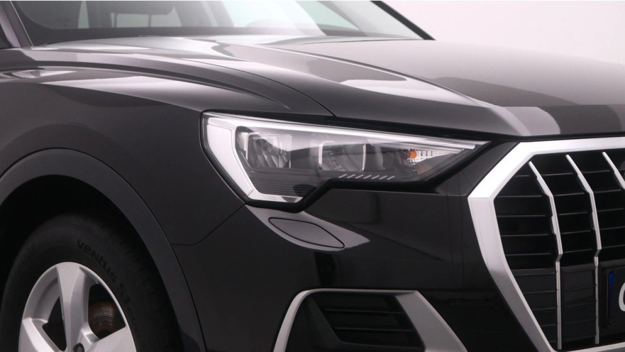 Audi Q3 35 TFSI Advanced edition | Trekhaak | Sportstoelen | Stoelverwarming |