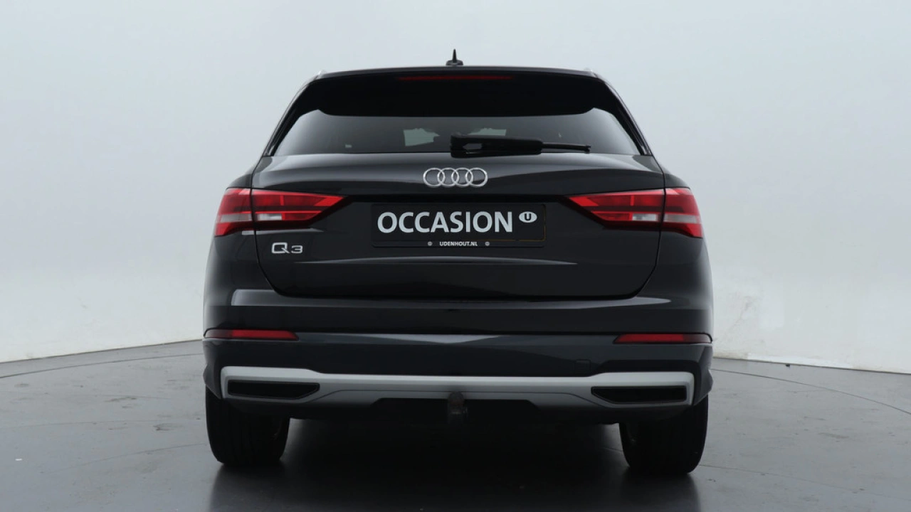 Audi Q3 35 TFSI Advanced edition | Trekhaak | Sportstoelen | Stoelverwarming |