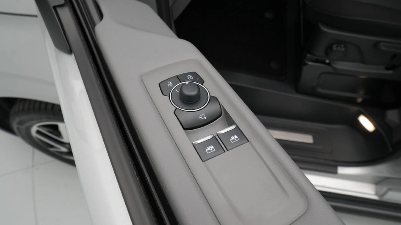 VW Bedrijfswagens E-Transporter 210kW 286PK L2H1 Style Intro