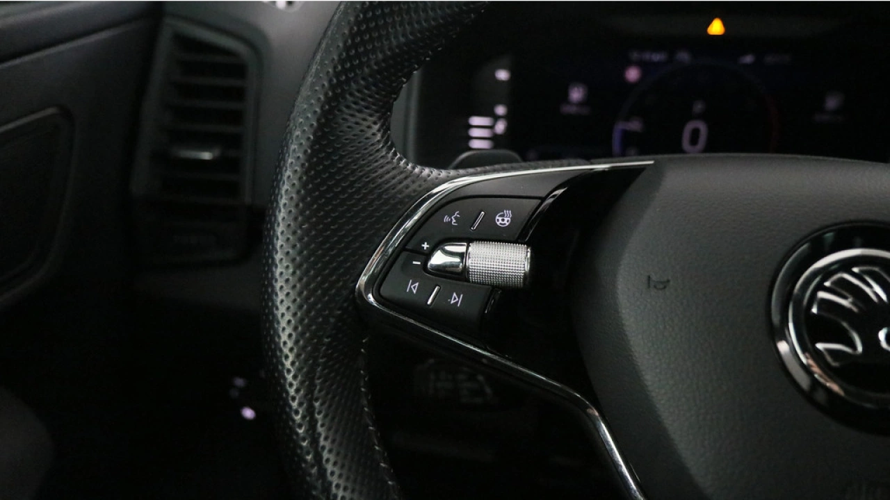Škoda Karoq 1.5 TSI 150pk ACT Sportline Business DSG