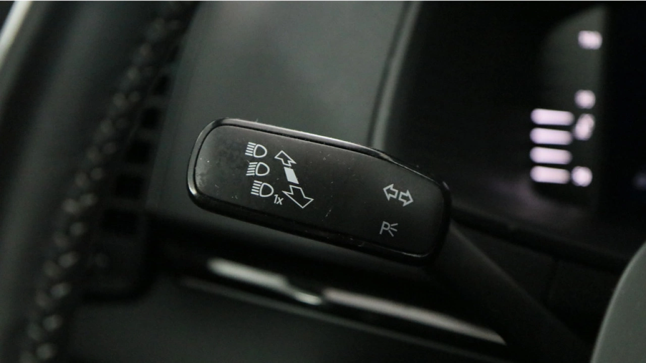 Škoda Karoq 1.5 TSI 150pk ACT Sportline Business DSG