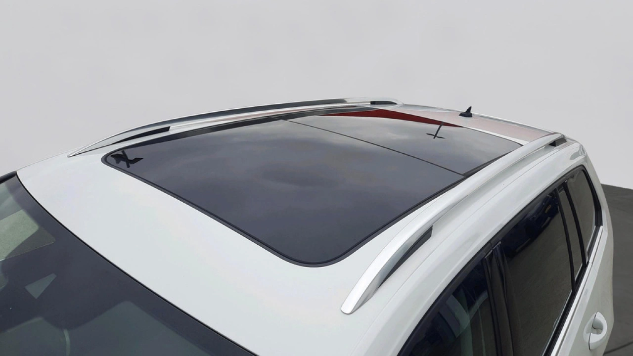 Volkswagen GOLF Variant 1.5 TSI Highline | Navi | Panoramadak | Trekhaak | App Connect |