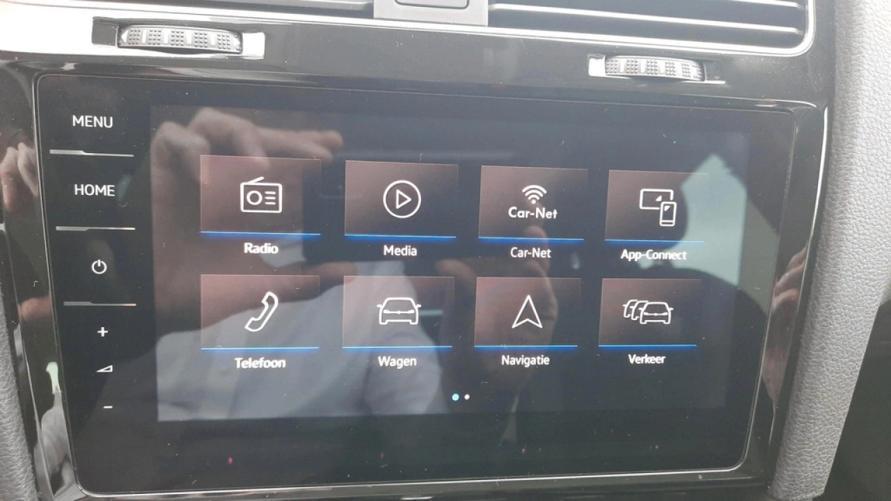 Volkswagen GOLF Variant 1.5 TSI Highline | Navi | Panoramadak | Trekhaak | App Connect |