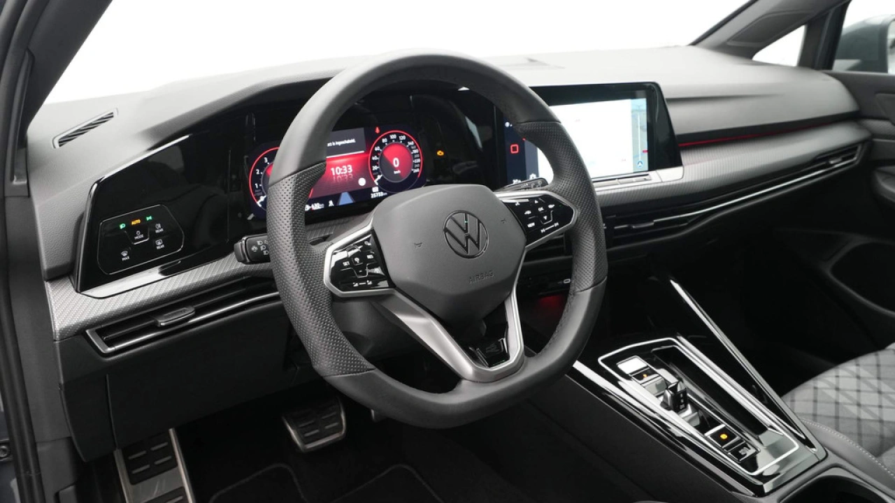 Volkswagen GOLF Variant 1.5 eTSI 130pk DSG R-Line