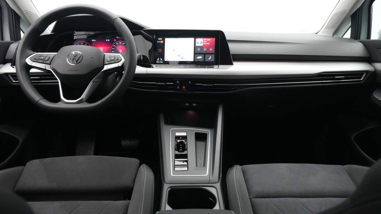 Volkswagen GOLF Variant 1.0 eTSI Life Business