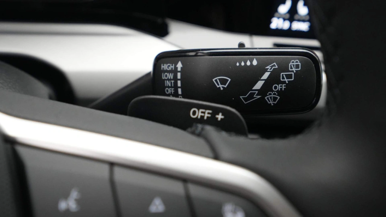 Volkswagen GOLF Variant 1.0 eTSI Life Business