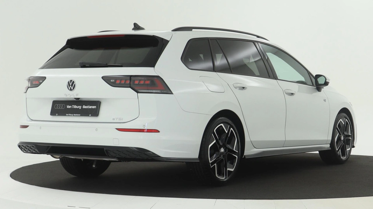 Volkswagen Golf Variant (8) GP R-Line Edition R-Line-Edition 1.5 eTSI 85 kW / 116 pk Variant 7 versn. DSG