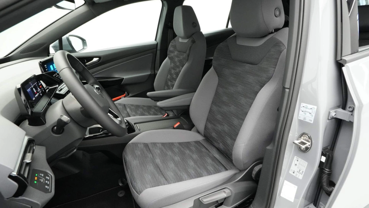 Volkswagen ID.4 Pure (1) 52 kWh accu, 109 kW / 148 pk SUV Elektrische aandrijving