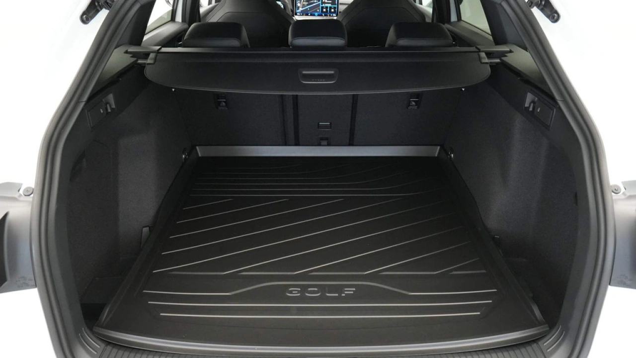 Volkswagen GOLF Variant 1.5 eTSI R-Line Edition