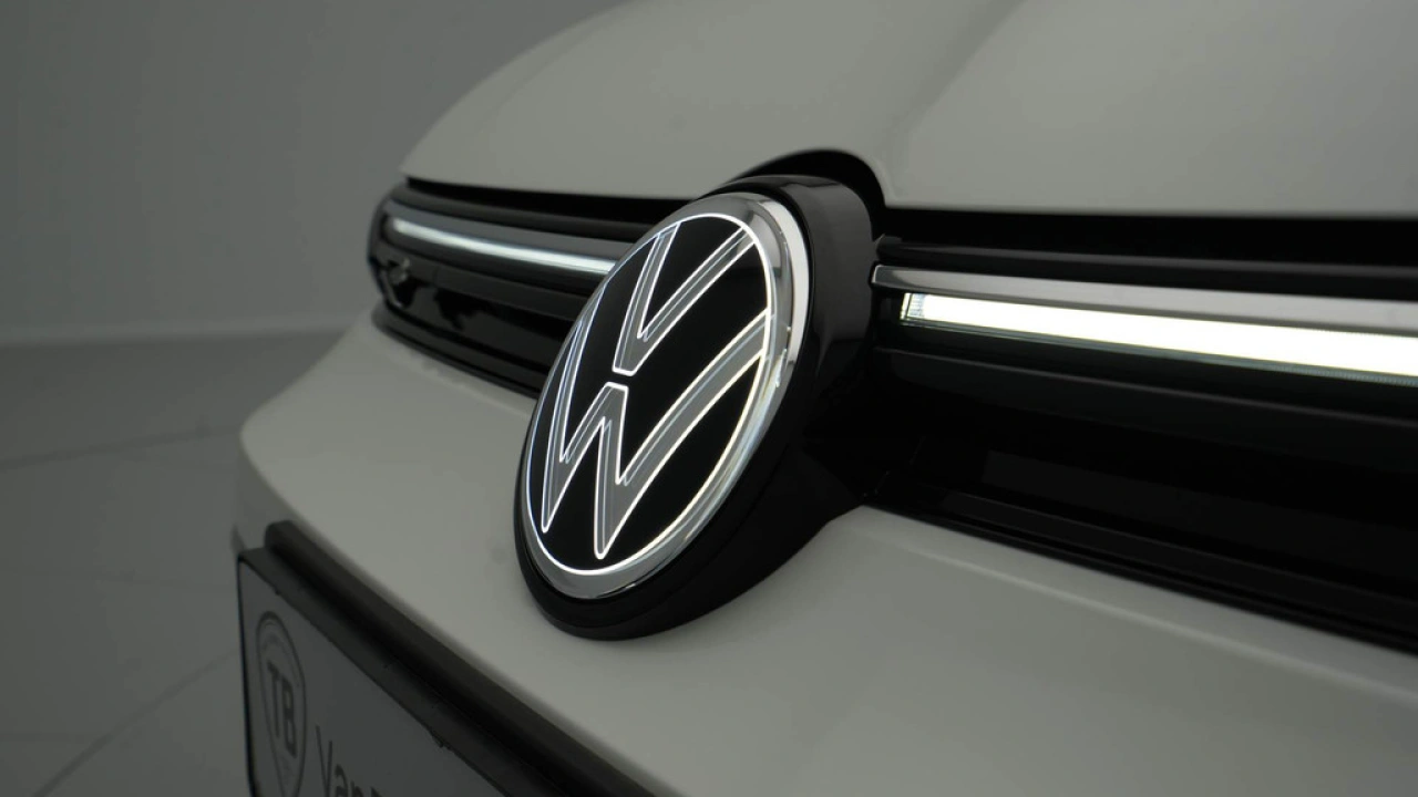 Volkswagen GOLF Variant 1.5 eTSI R-Line Edition