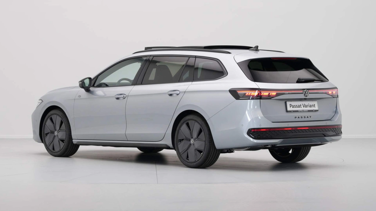 Volkswagen Passat Variant 1.5 eTSI R-Line Business