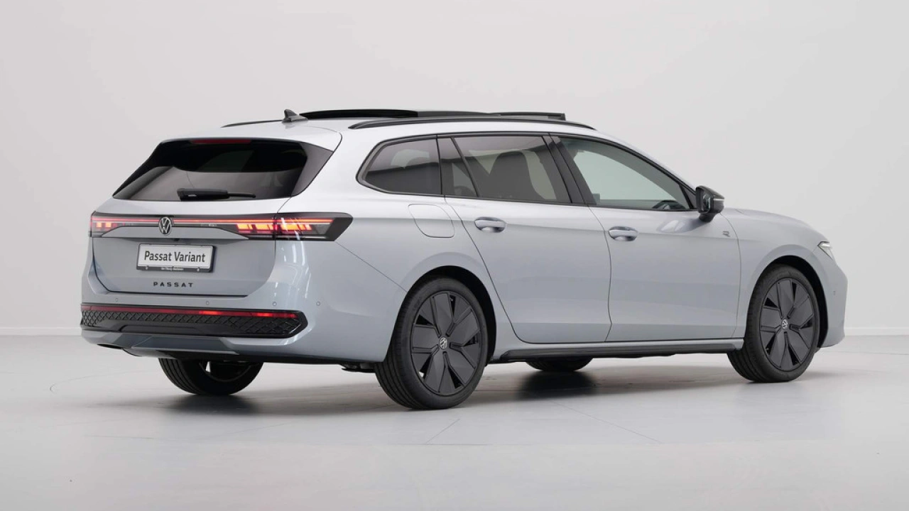 Volkswagen Passat Variant 1.5 eTSI R-Line Business