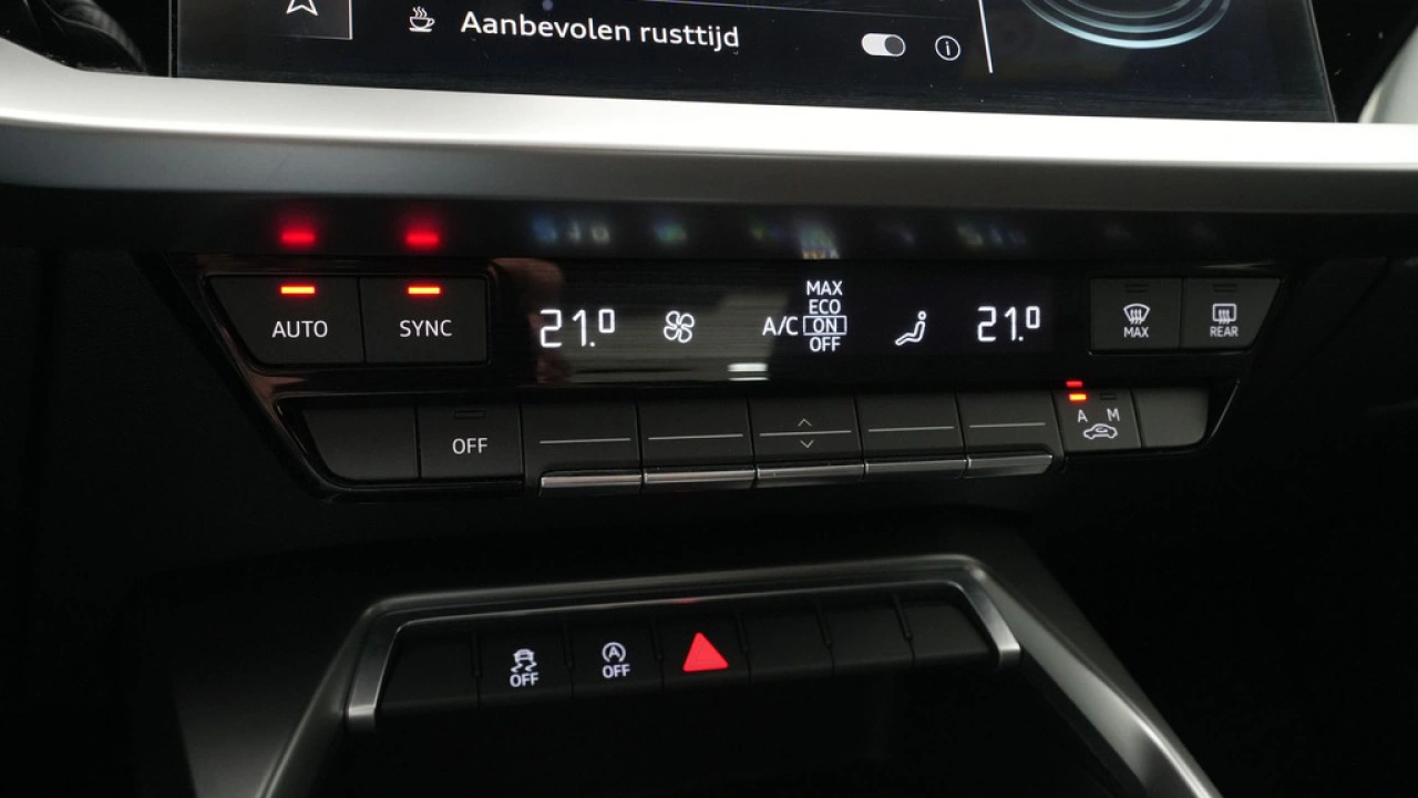 Audi A3 Limousine 35 TFSI 150pk S-Tronic S-Line edition
