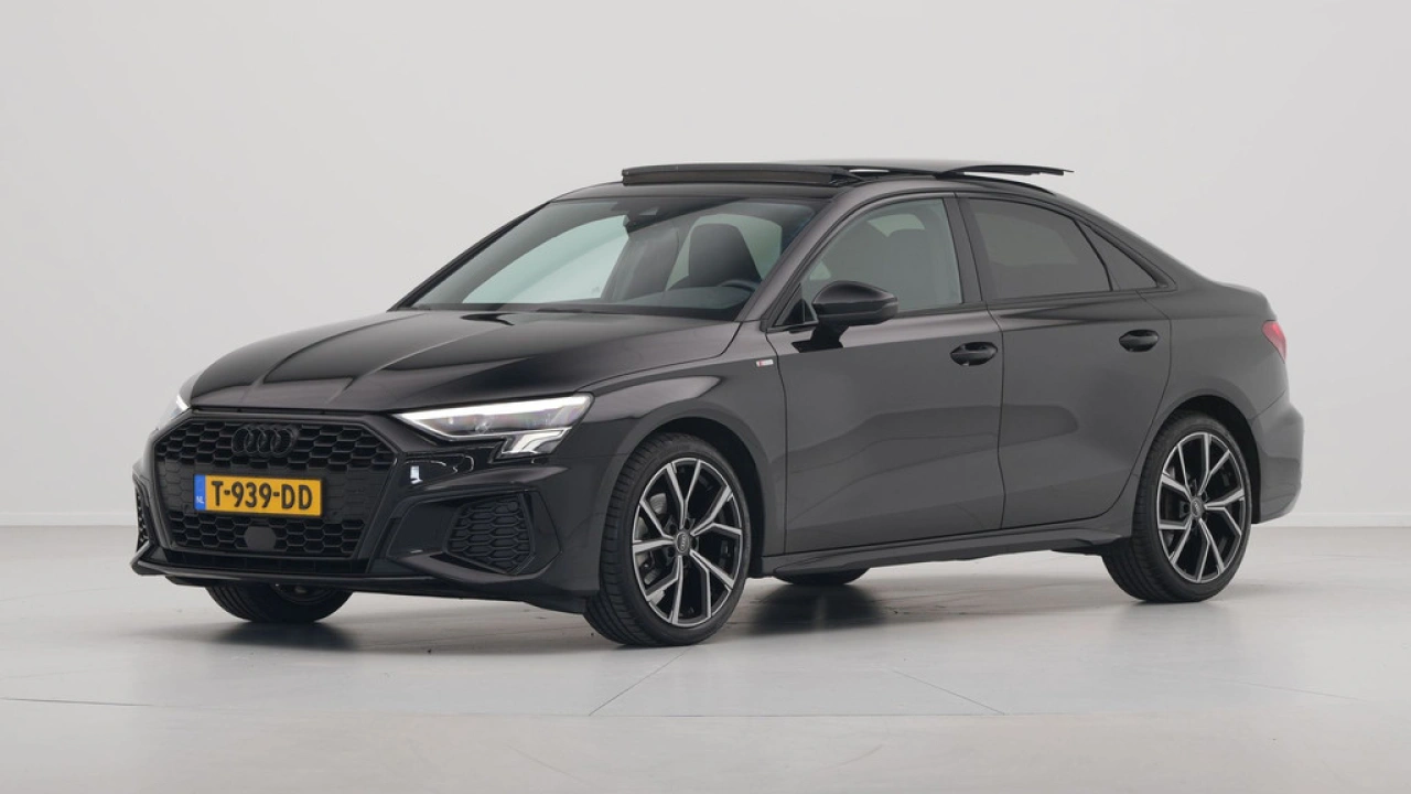 Audi A3 Limousine 35 TFSI 150pk S-Tronic S-Line edition