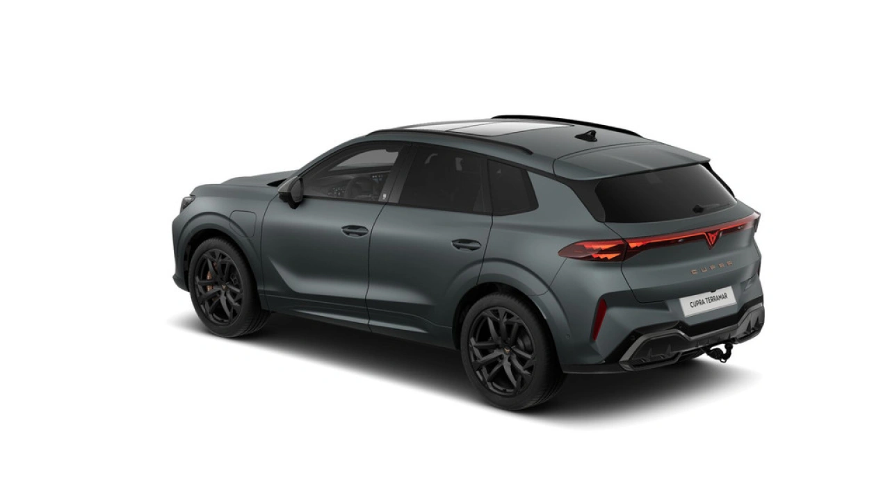 CUPRA Terramar 1.5 TSI e-Hybrid 272 6DSG VZ America's CUP