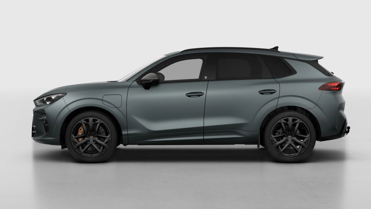 CUPRA Terramar 1.5 TSI e-Hybrid 272 6DSG VZ America's CUP