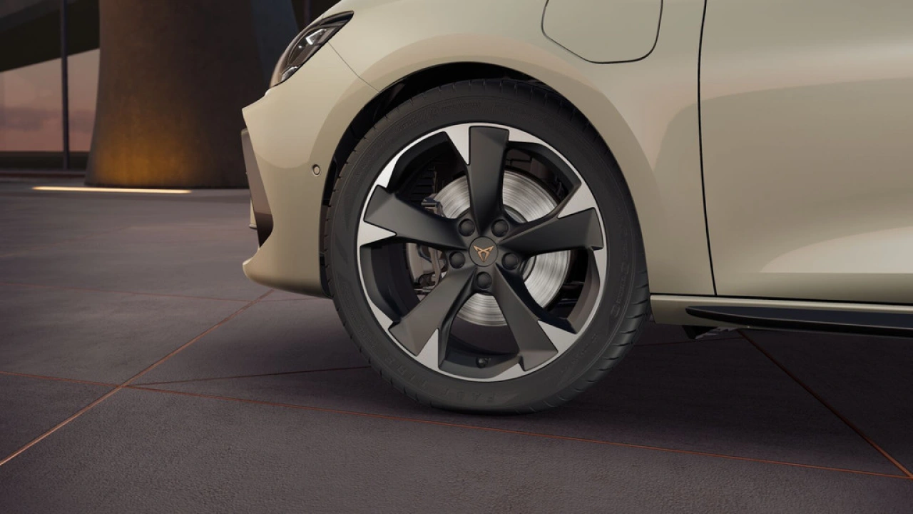 CUPRA Leon 1.5 TSI e-Hybrid 204 6DSG Business