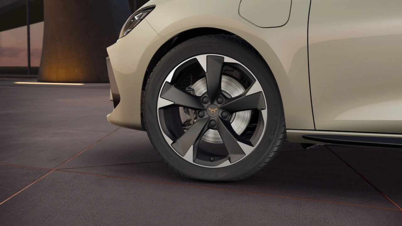 CUPRA Leon 1.5 TSI e-Hybrid 204 6DSG Business