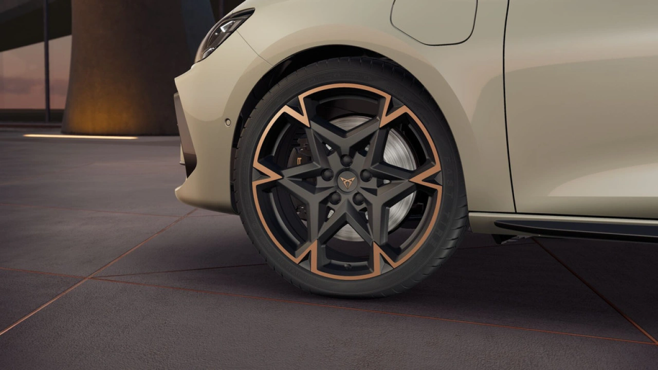 CUPRA Leon Sportstourer 1.5 TSI e-Hybrid 272 6DSG VZ Performance