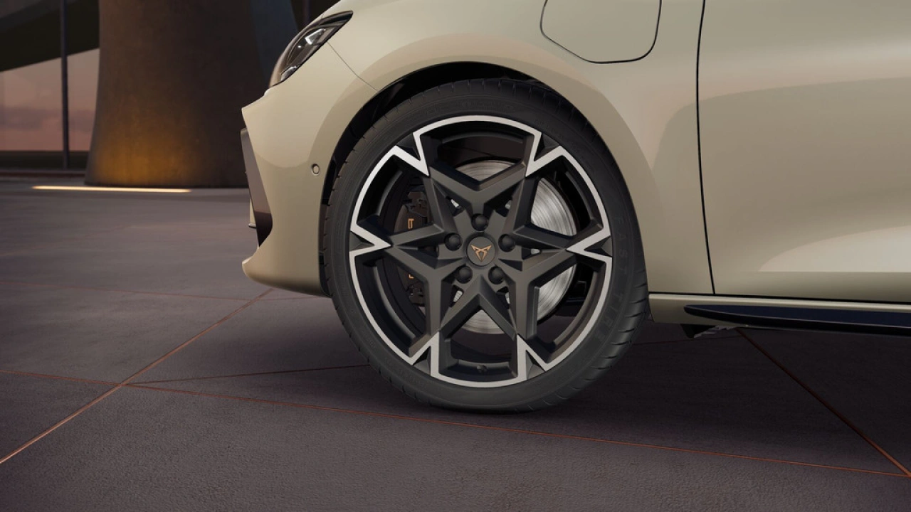 CUPRA Leon Sportstourer 1.5 TSI e-Hybrid 272 6DSG VZ Performance