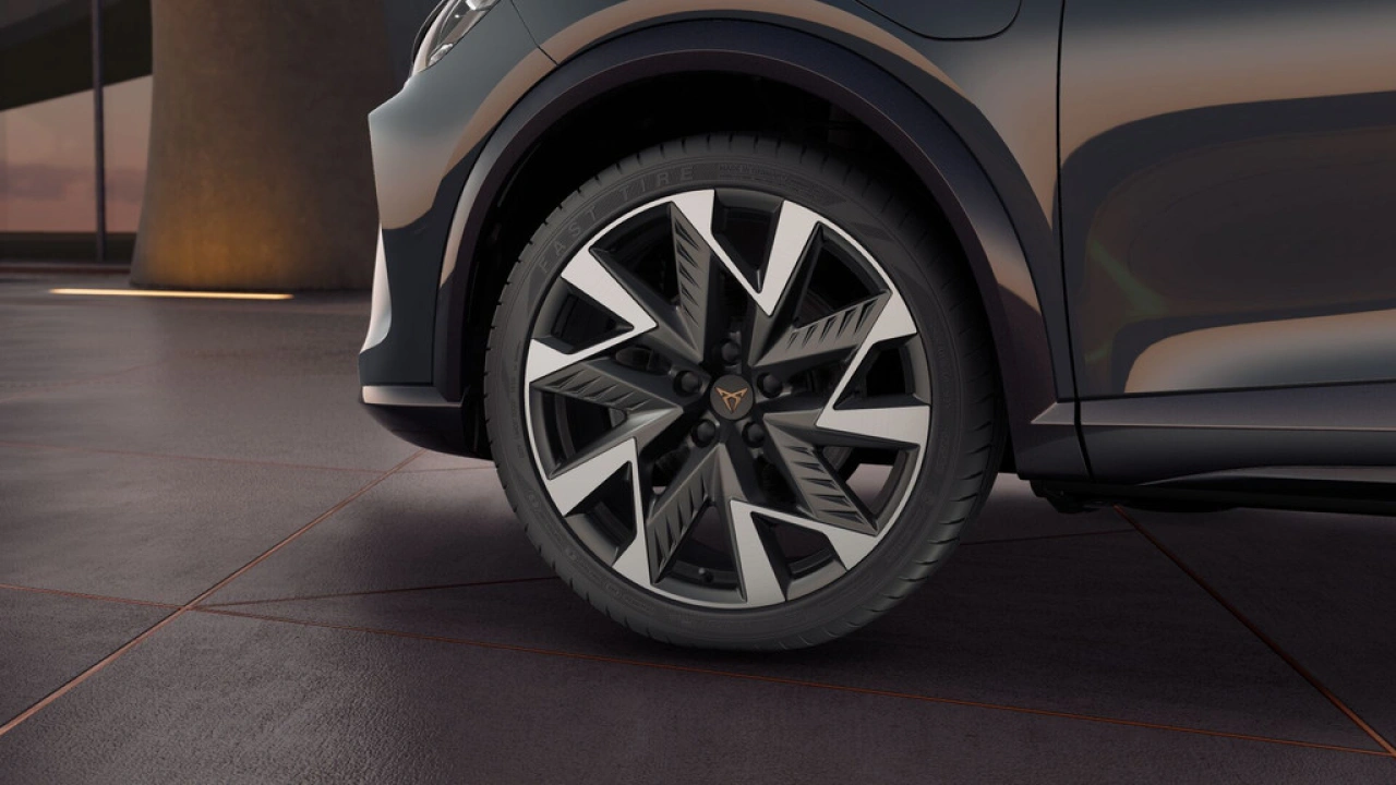 CUPRA Formentor 1.5 TSI e-Hybrid 204 6DSG Business