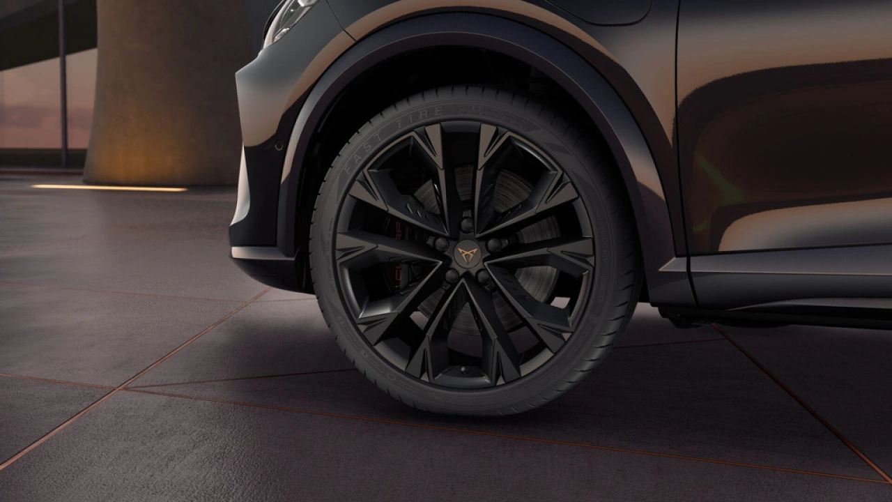CUPRA Formentor 1.5 TSI e-Hybrid 272 6DSG VZ Performance