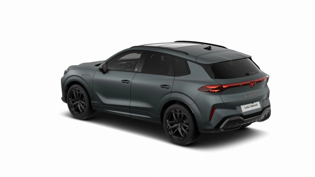 CUPRA Terramar 1.5 TSI e-Hybrid 272 6DSG VZ America's CUP