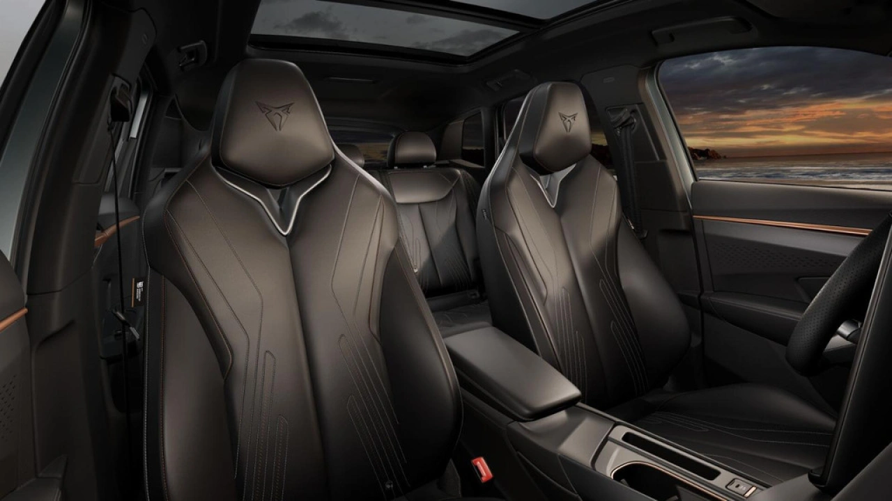 CUPRA Terramar 1.5 TSI e-Hybrid 272 6DSG VZ America's CUP
