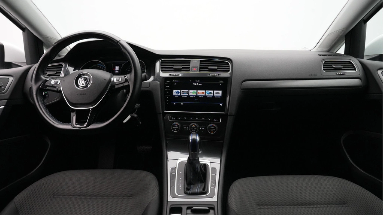 Volkswagen e-Golf 136pk