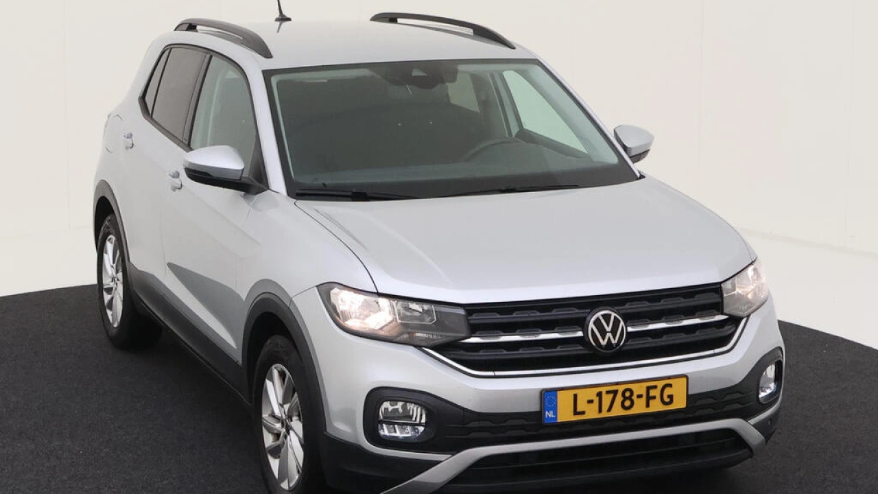 Volkswagen T-Cross 1.0 TSI Life | Navigatie | Trekhaak |