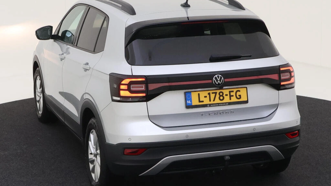 Volkswagen T-Cross 1.0 TSI Life | Navigatie | Trekhaak |