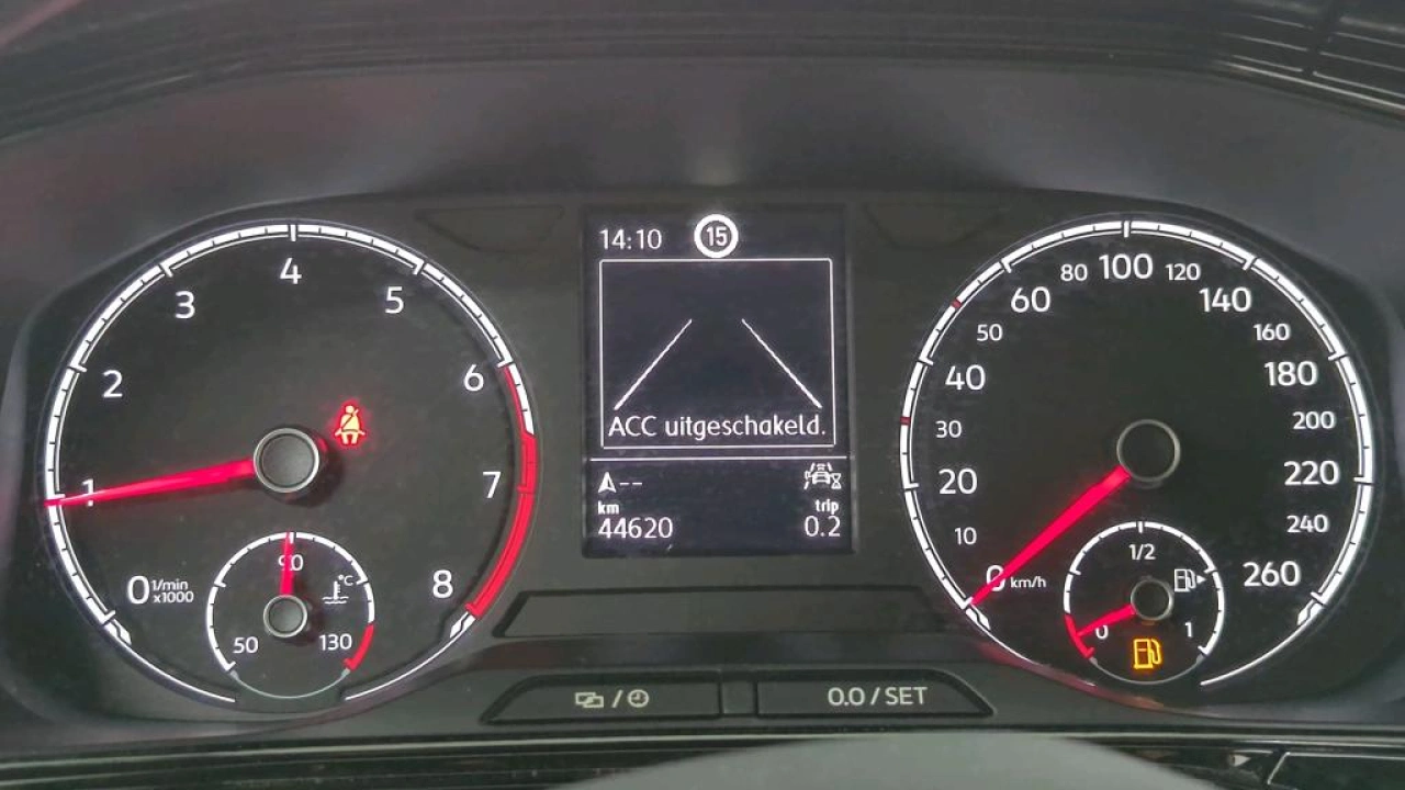 Volkswagen T-Cross 1.0 TSI Life | Navigatie | Trekhaak |