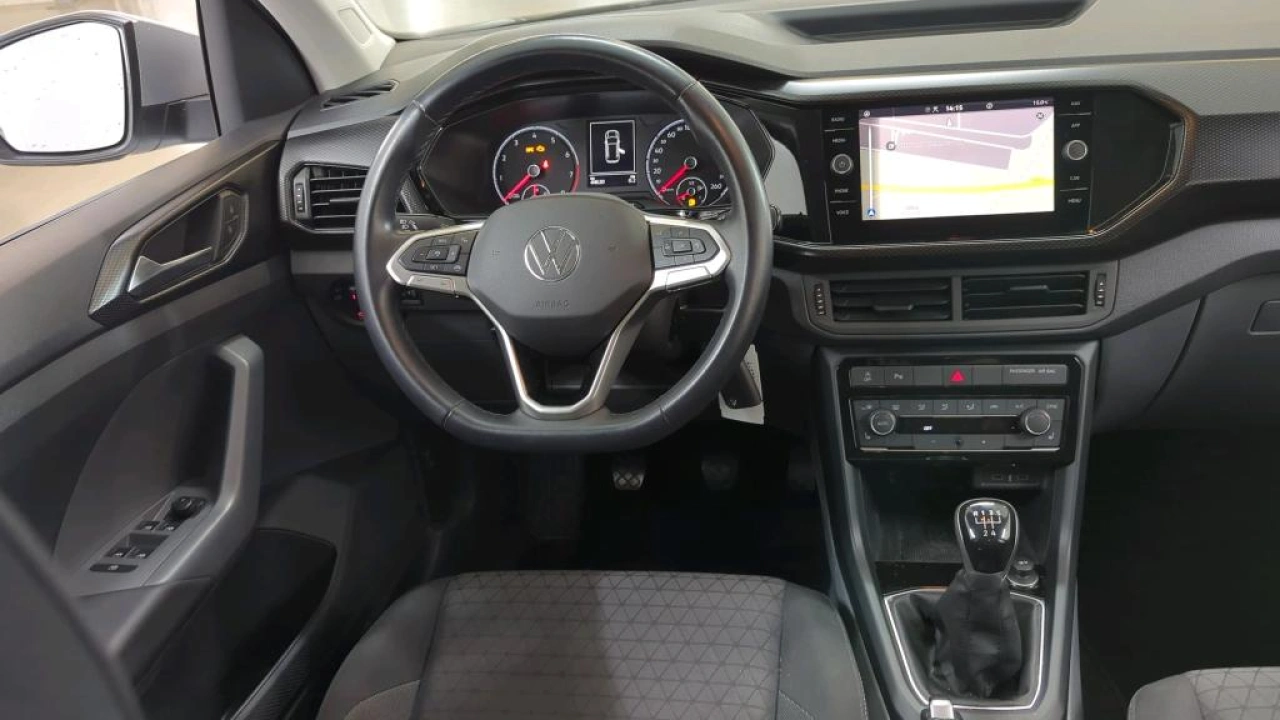 Volkswagen T-Cross 1.0 TSI Life | Navigatie | Trekhaak |