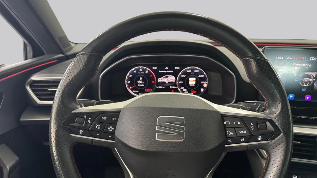 SEAT Leon Sportstourer 1.5 eTSI FR Launch Edition