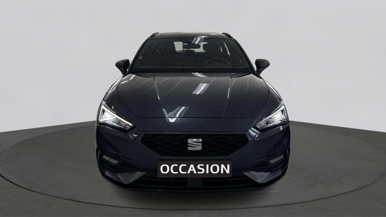 SEAT Leon Sportstourer 1.5 eTSI FR Launch Edition