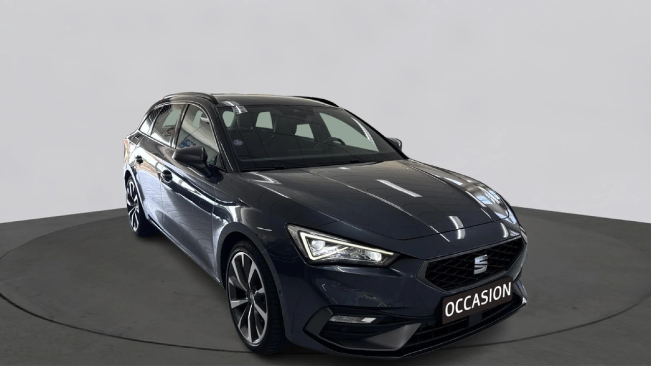 SEAT Leon Sportstourer 1.5 eTSI FR Launch Edition