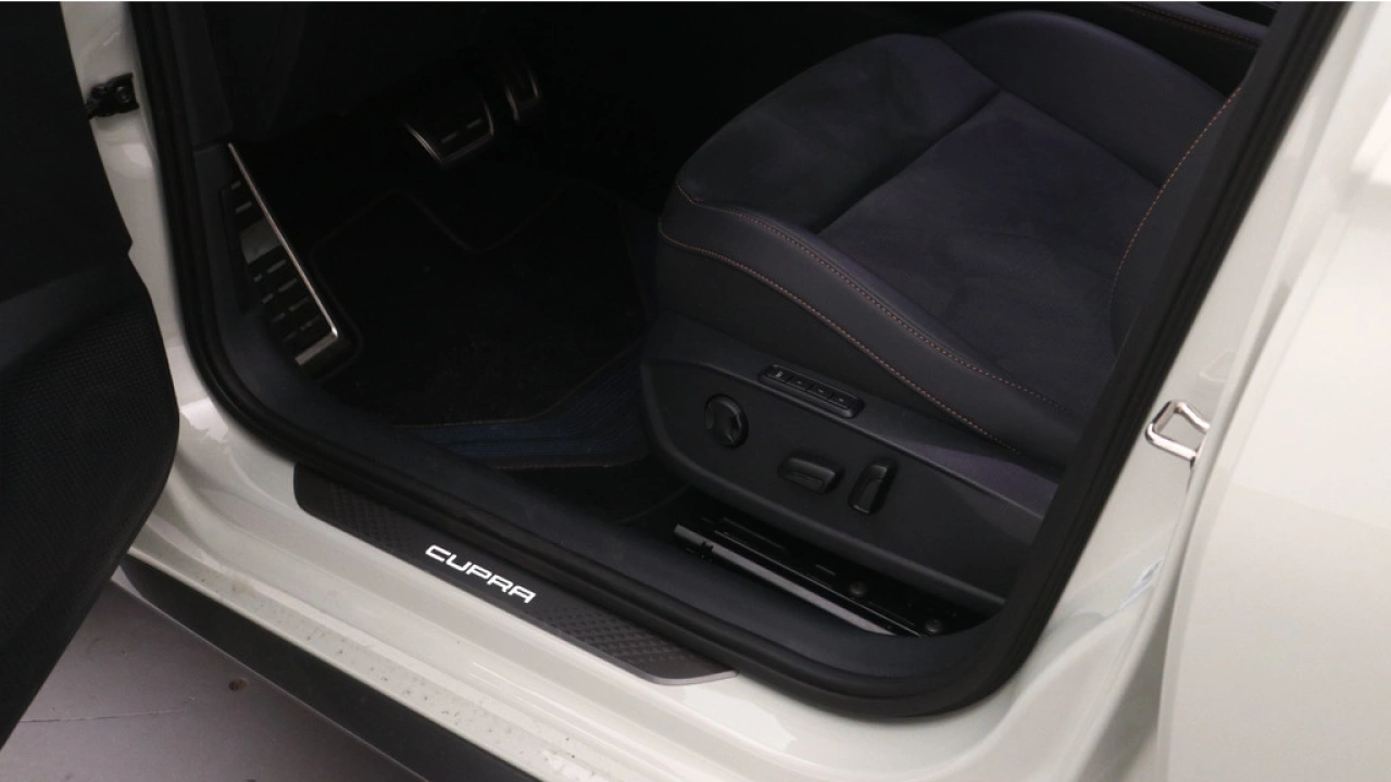 CUPRA Leon Sportstourer 1.5 TSI e-Hybrid Business