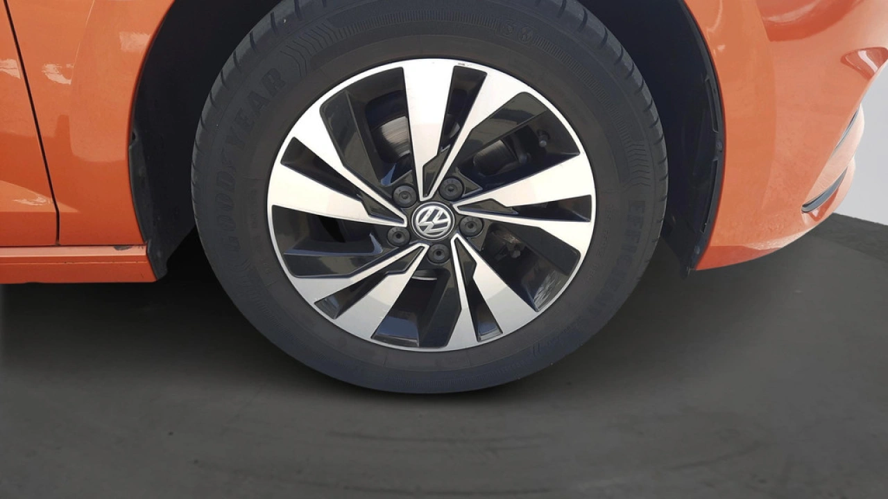 Volkswagen Polo 1.0 TSI Comfortline | Navi | Parkeersen. | Privacy Glass | afn trekhaak |