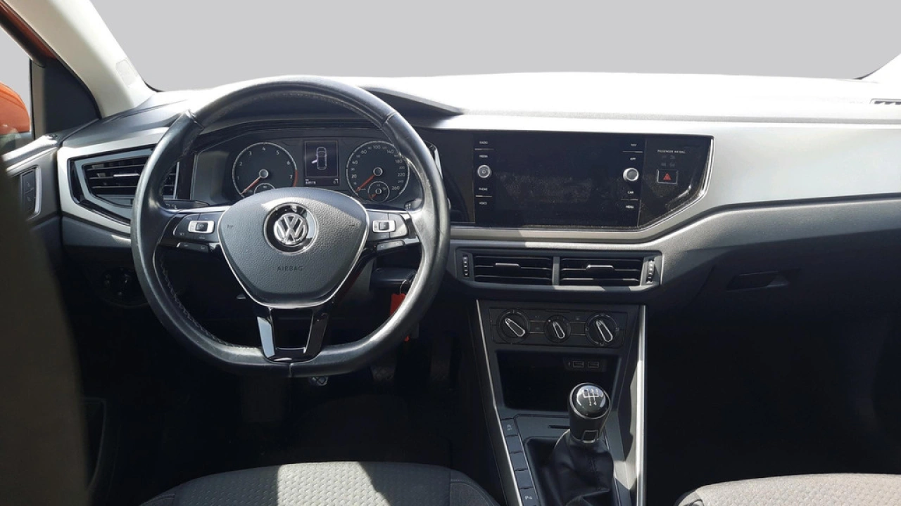 Volkswagen Polo 1.0 TSI Comfortline | Navi | Parkeersen. | Privacy Glass | afn trekhaak |