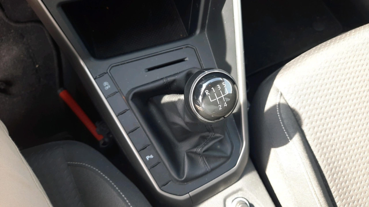 Volkswagen Polo 1.0 TSI Comfortline | Navi | Parkeersen. | Privacy Glass | afn trekhaak |