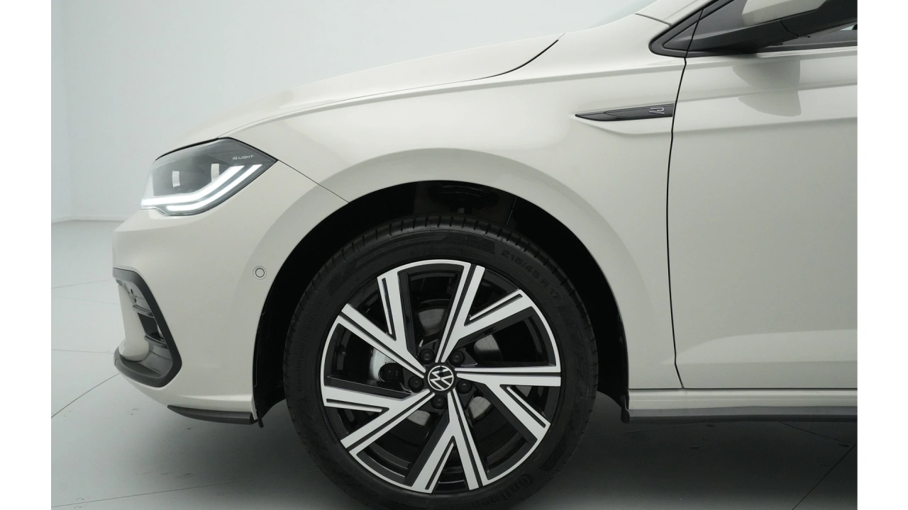Volkswagen Polo 1.0 TSI 95 5MT R-Line Edition