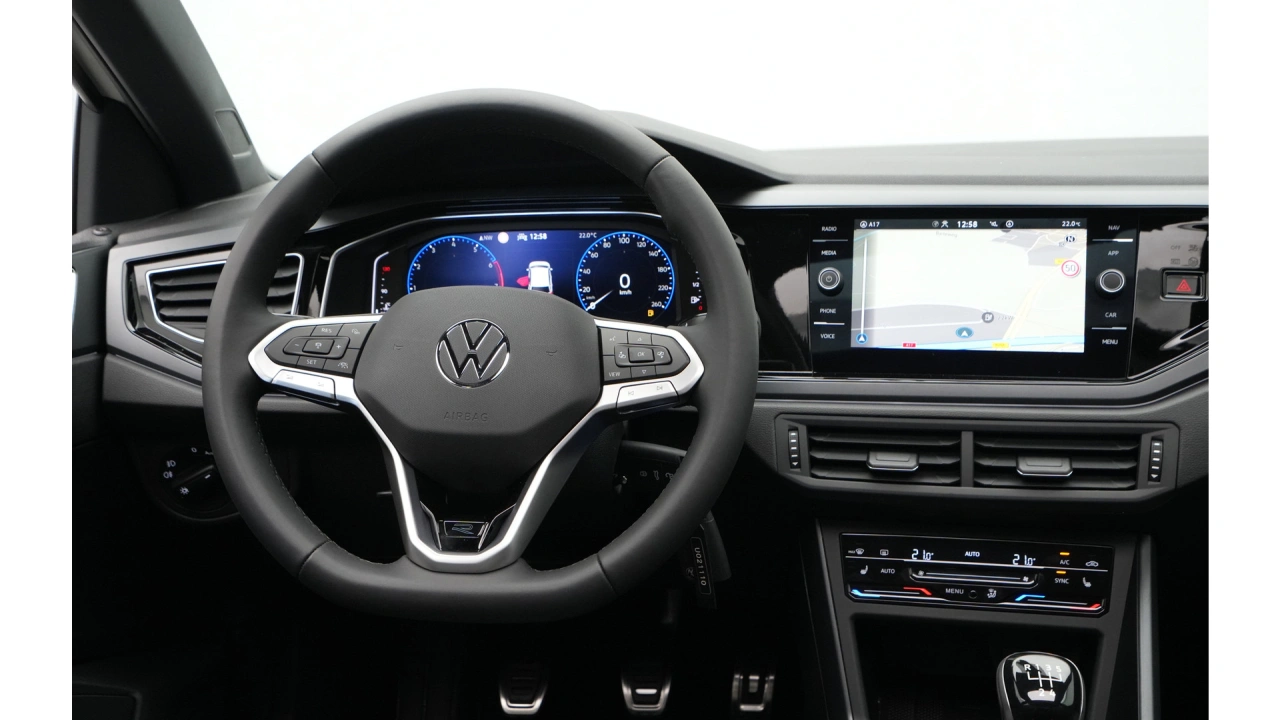 Volkswagen Polo 1.0 TSI 95 5MT R-Line Edition