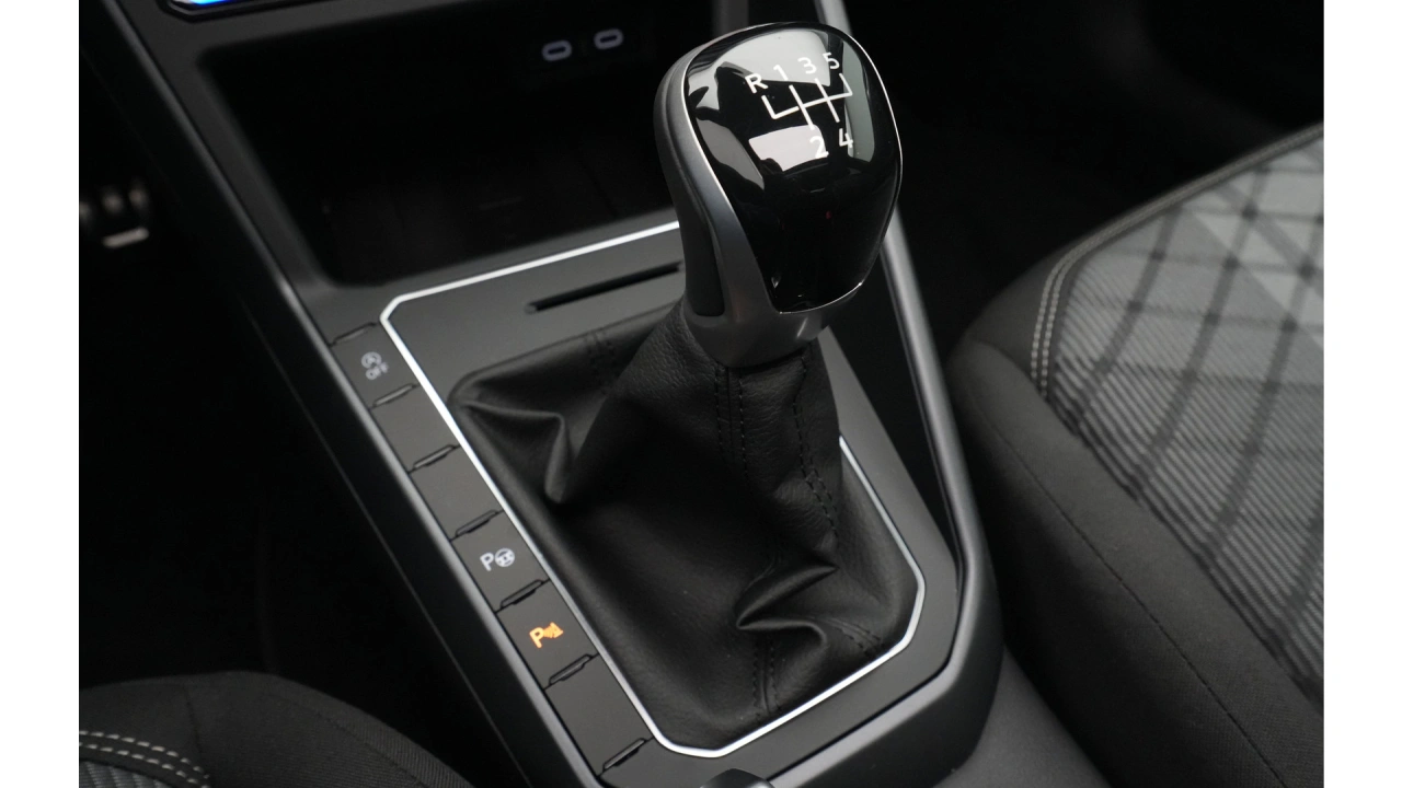 Volkswagen Polo 1.0 TSI 95 5MT R-Line Edition
