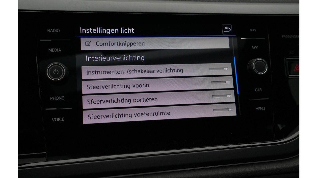 Volkswagen Polo 1.0 TSI 95 5MT R-Line Edition